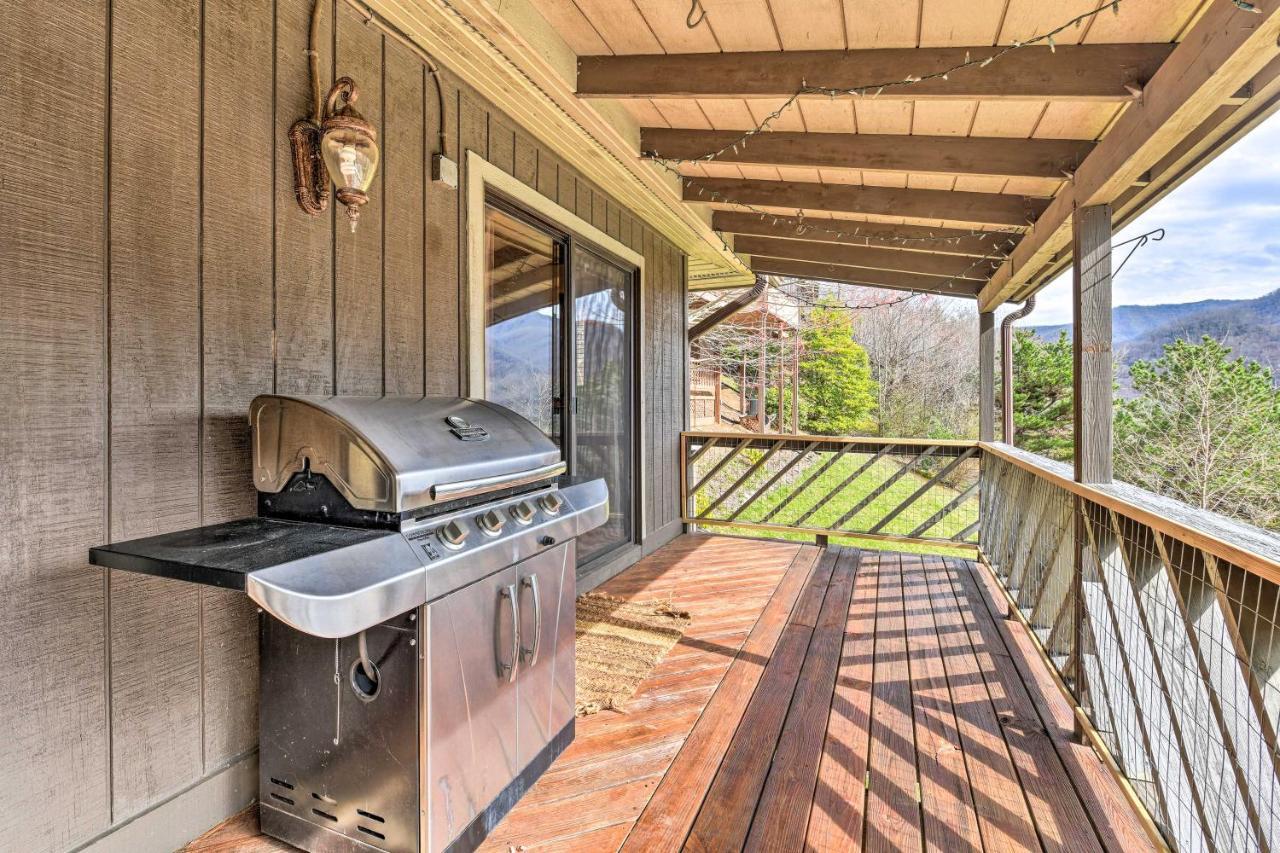 Best Location - Maggie Valley Cabin With Hot Tub! Exterior photo