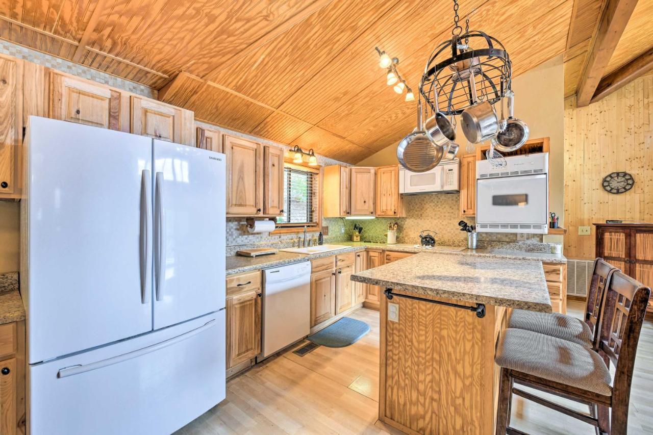 Best Location - Maggie Valley Cabin With Hot Tub! Exterior photo